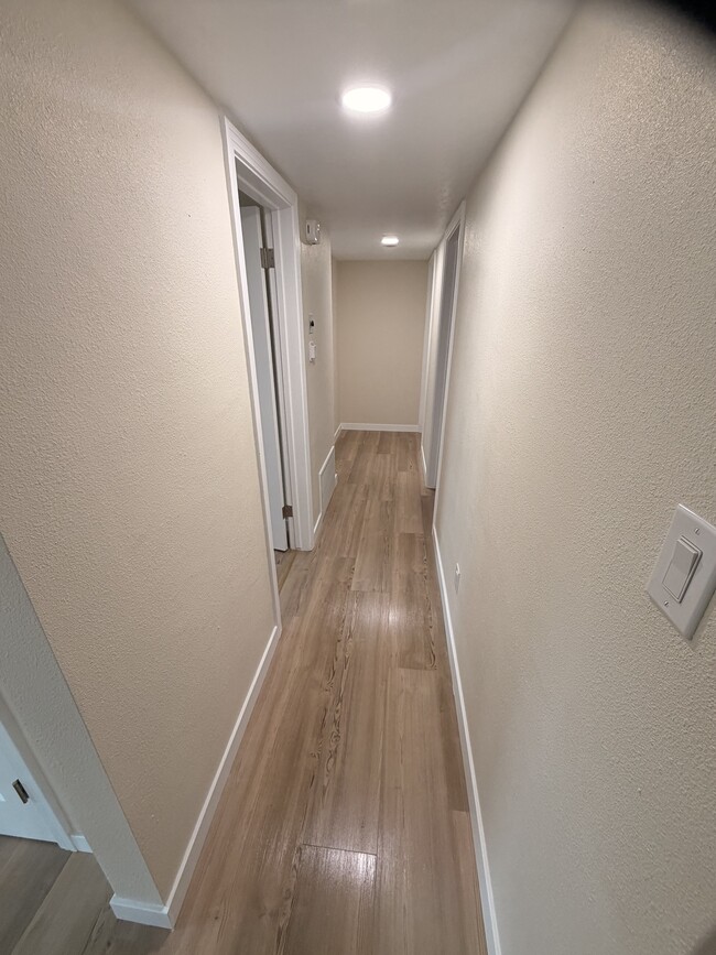 Building Photo - 2801 Texas St NE