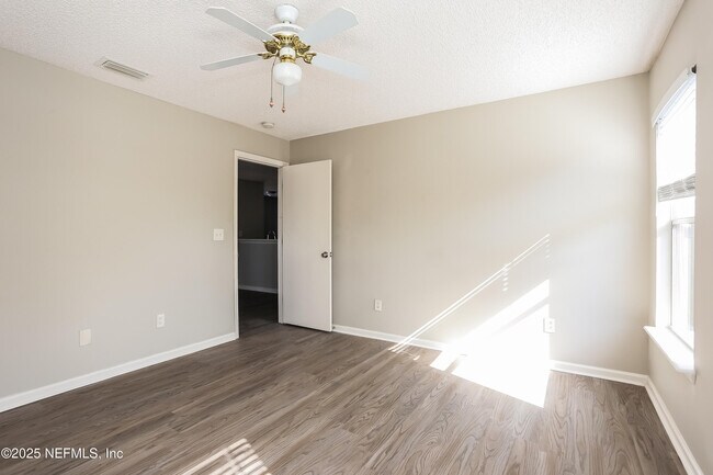 Building Photo - 7878 Cherry Blossom Dr S