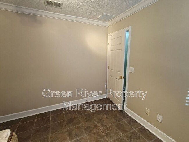 Building Photo - 1505 Majestic View Ln