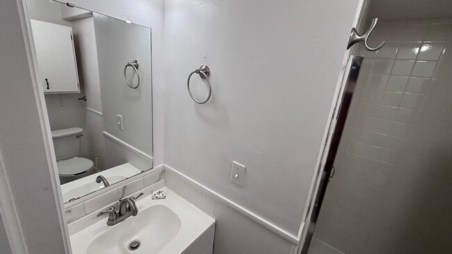 Building Photo - 1238 Newport Ln