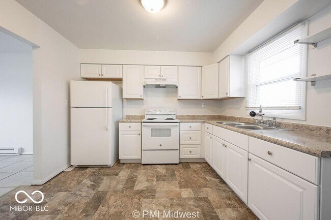 Building Photo - 4881 300W