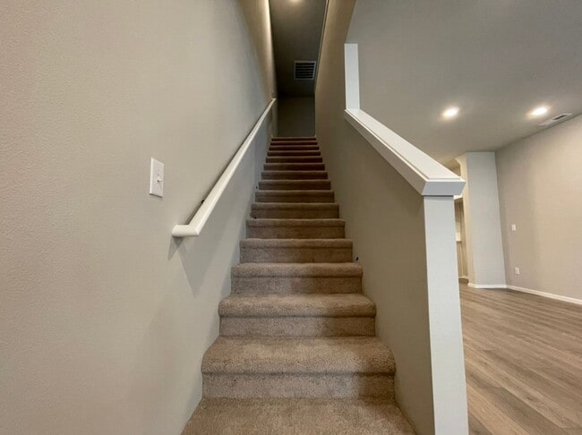 Building Photo - Modern 3-Bed, 2.5-Bath Home with Quartz Counters, Central A/C, and Prime Location!