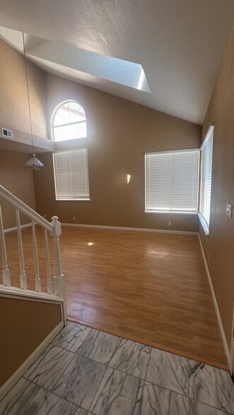 Building Photo - 181 Summerwind Dr