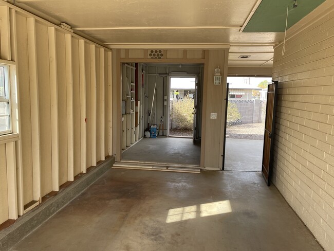 8 ft x 12 ft golf cart storage - 11402 N 110th Dr