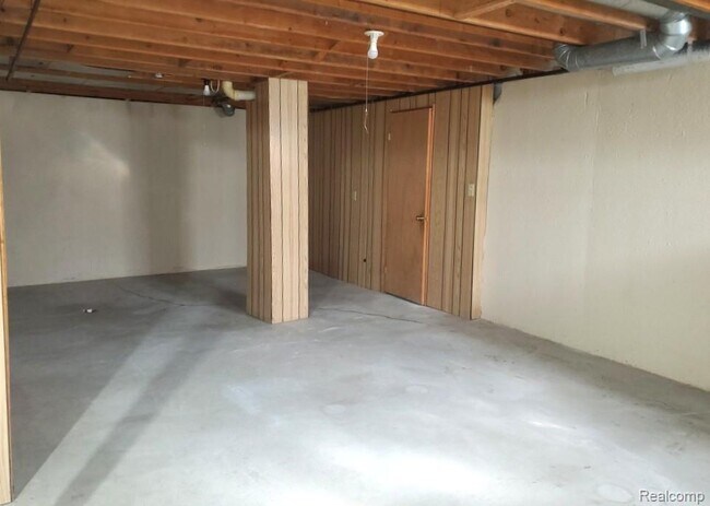Building Photo - 5057 Prentis Dr