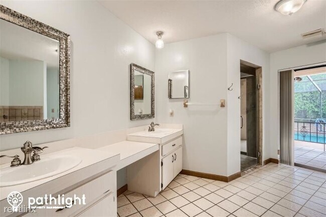 Building Photo - 3 br, 3 bath House - 6046 Patricia Place UNIT