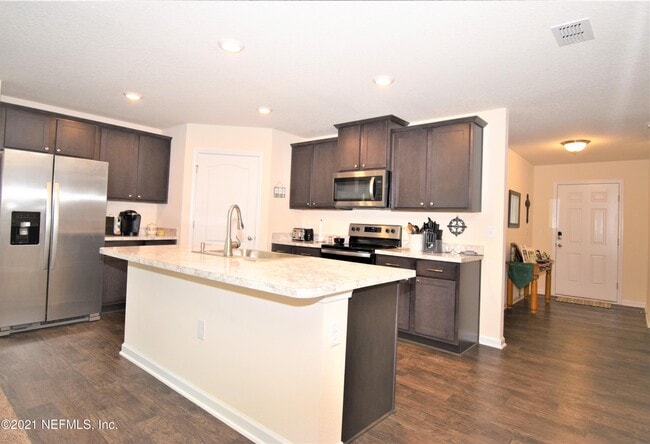 Building Photo - 3590 Sunfish Dr