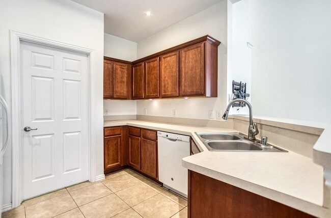 Building Photo - 3301 Paisano Trail