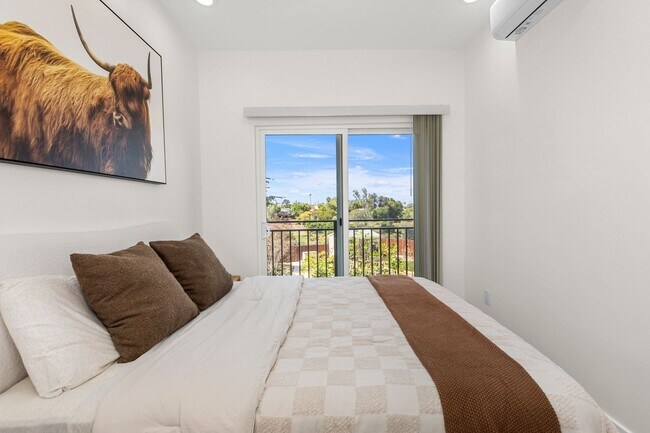 Building Photo - Brand new!