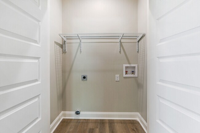 Building Photo - 406 Community St