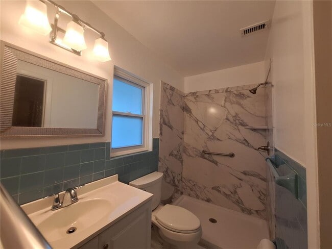 Building Photo - 11103 N 21st St