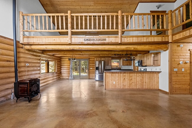 Building Photo - 3650 Apache Ct