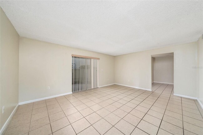 Building Photo - 525 Conway Rd
