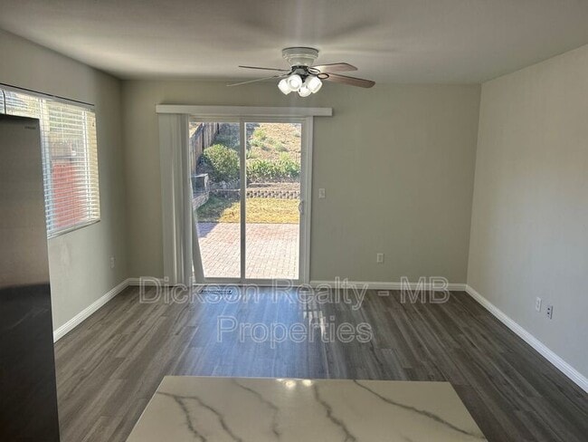 Building Photo - 7760 Key Largo Dr
