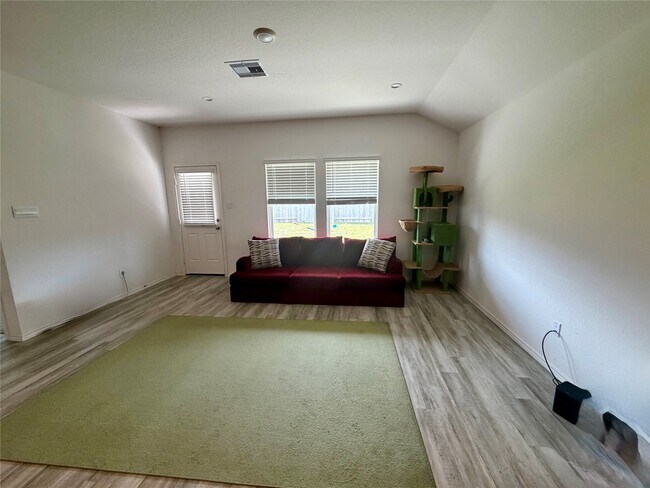 Building Photo - 31119 Brightwell Bnd