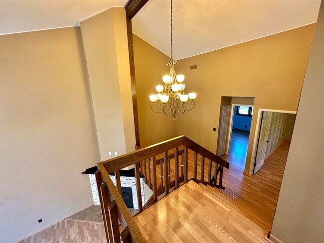 Building Photo - 12930 N Colony Dr