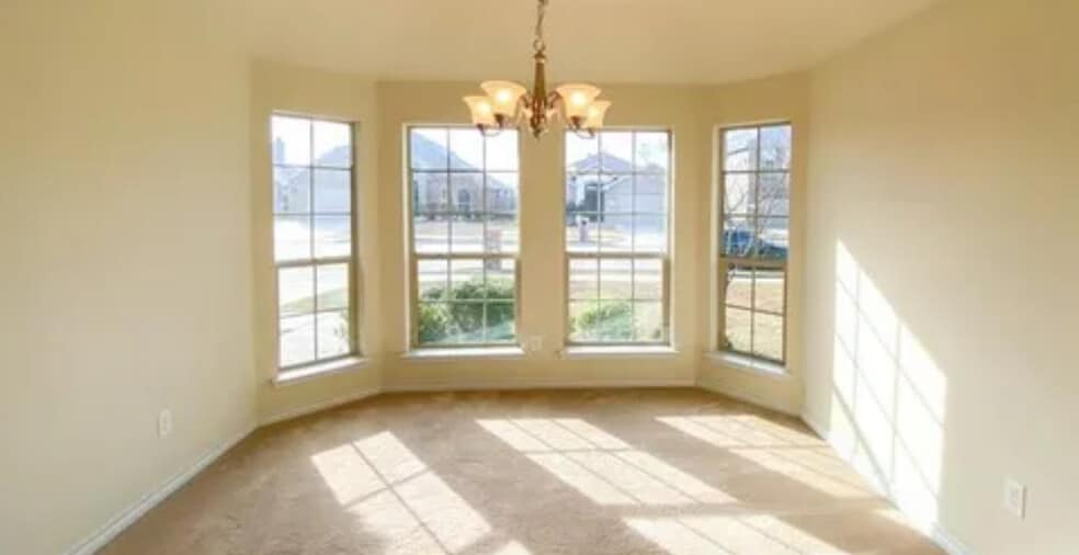 Building Photo - 1417 Sun Dr