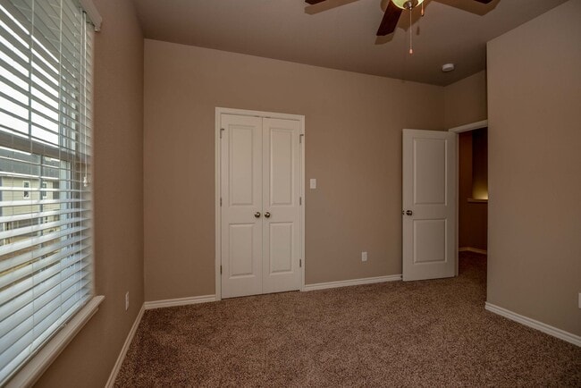 Building Photo - NOW PRE-LEASING FOR FALL 2026!! Don't miss...