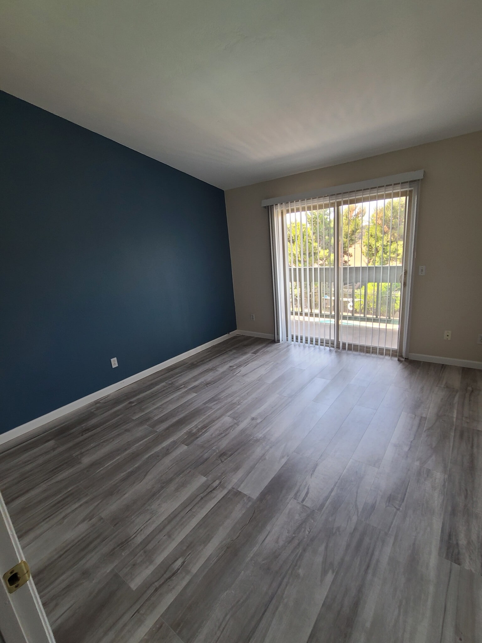 Master bedroom - 3954 60th St