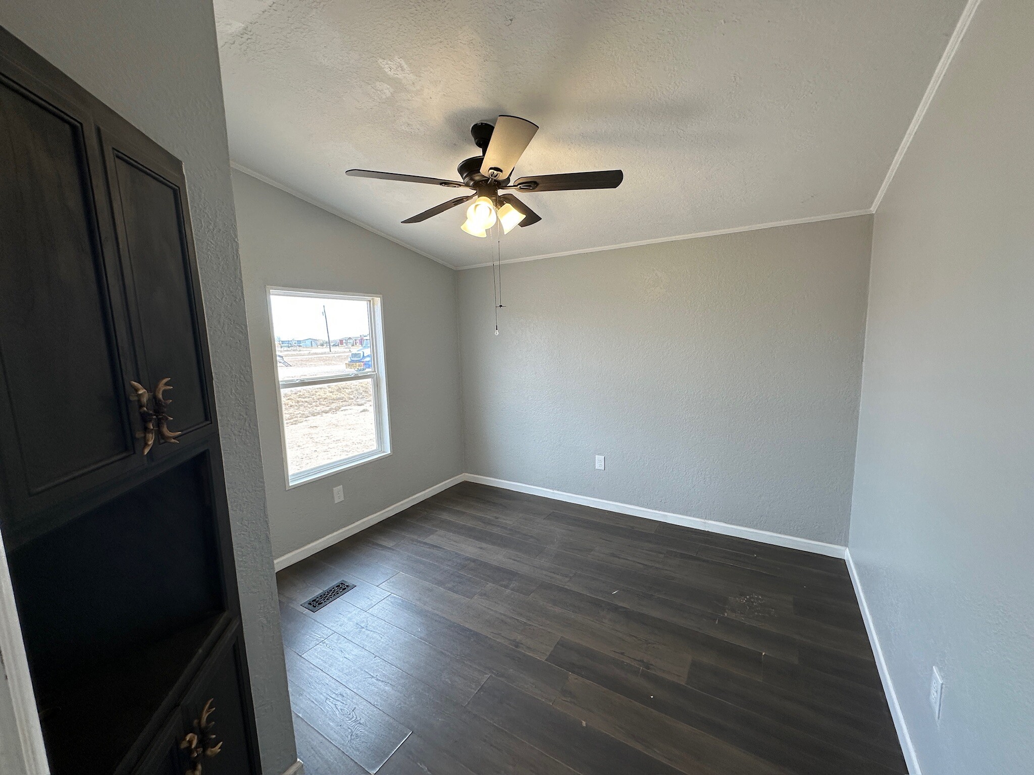 Building Photo - 7301 E County Road 62