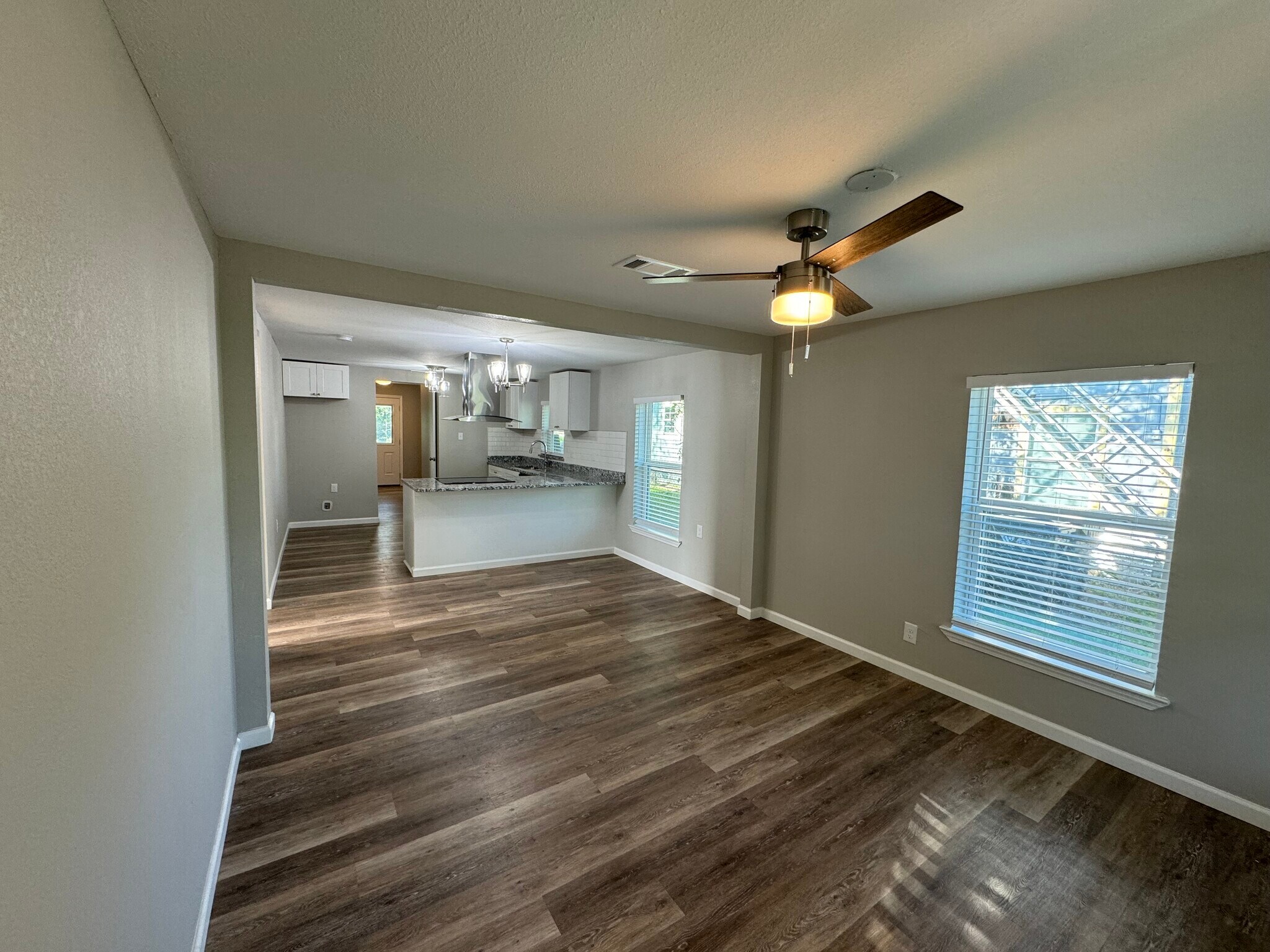 Building Photo - 1210 Southey St