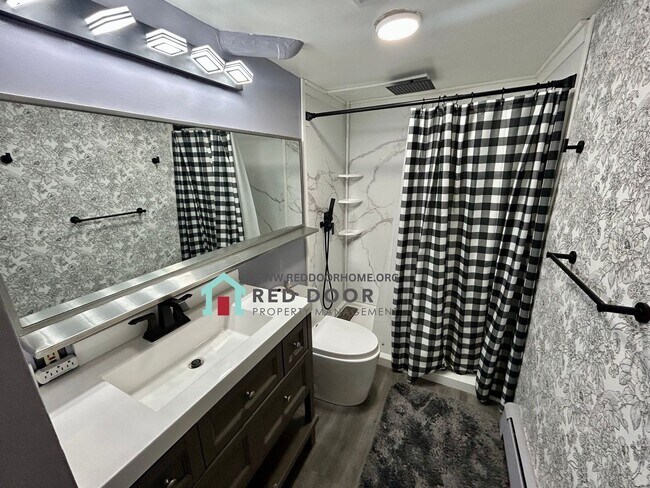 Building Photo - 3115 8th Ave N