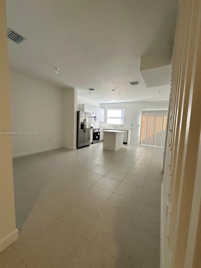 Building Photo - 12848 SW 232nd Ter