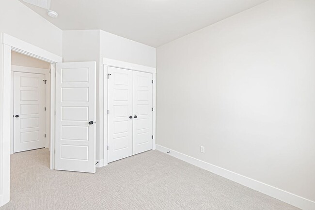 Building Photo - 455 Blue Spruce Ave