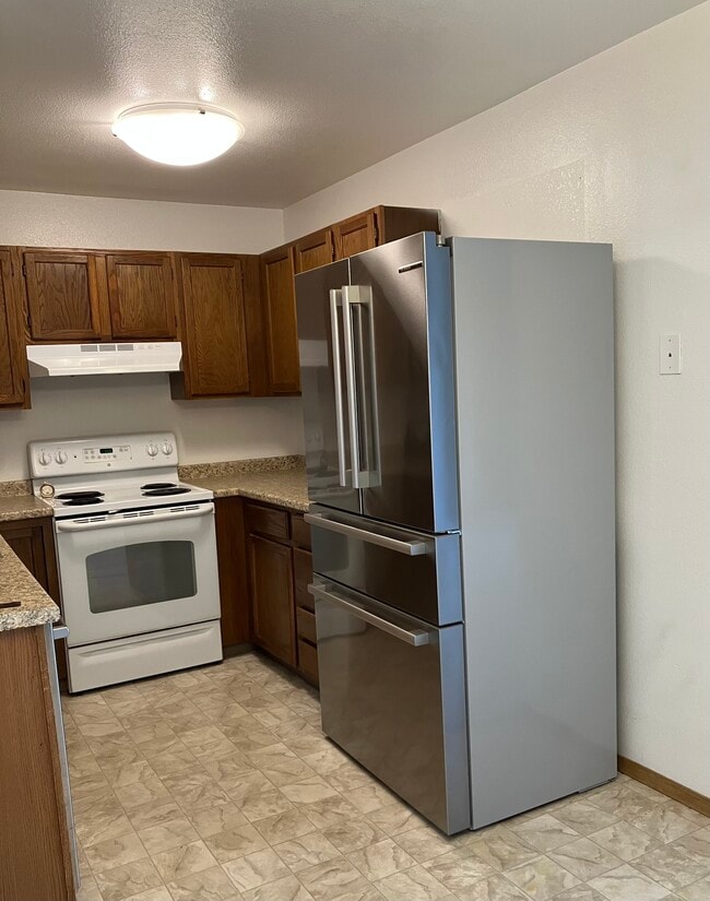 Building Photo - 7811 Mayfair Dr