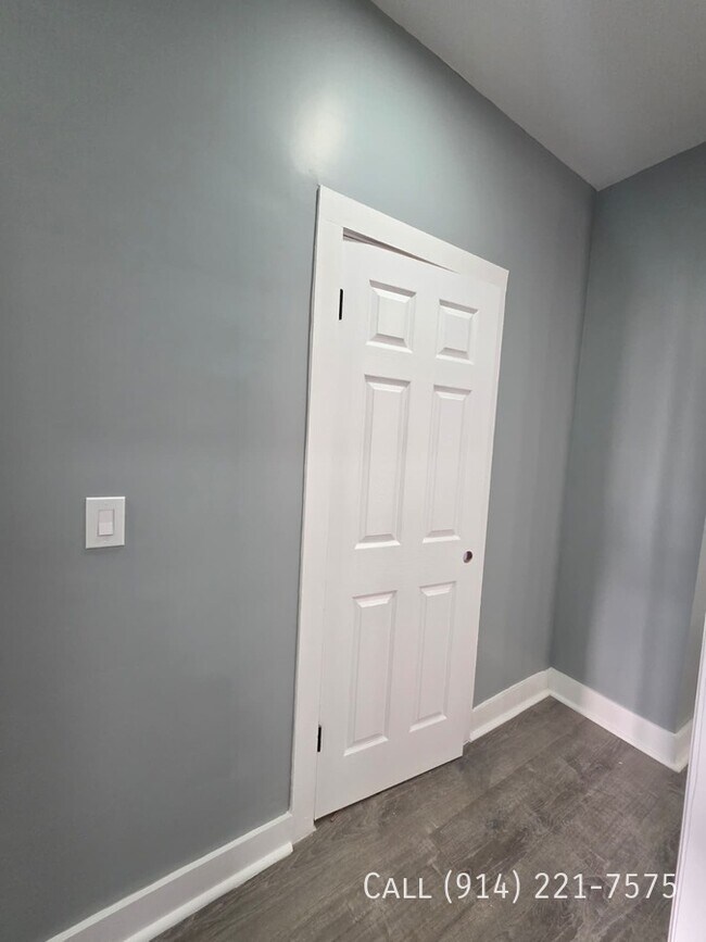 Building Photo - 243 Woodworth Ave