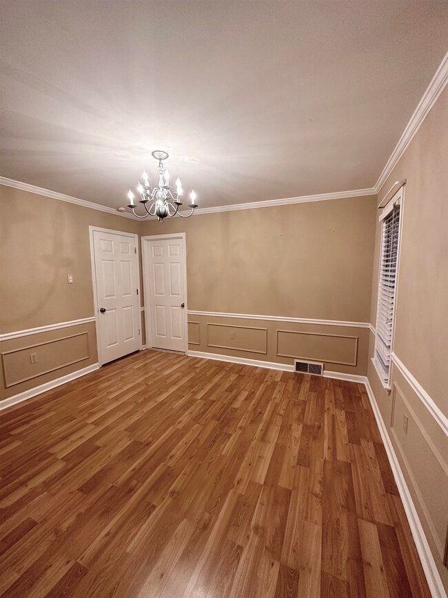 Building Photo - 2020 Allenby Rd