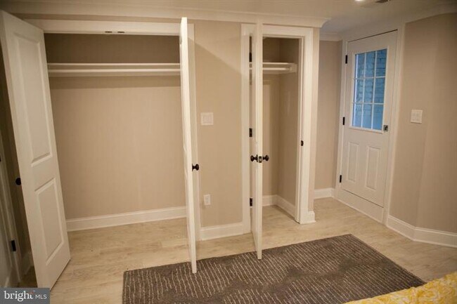 Building Photo - 39 U St NE