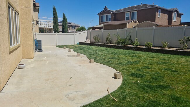 Building Photo - 1116 Witherill Pl