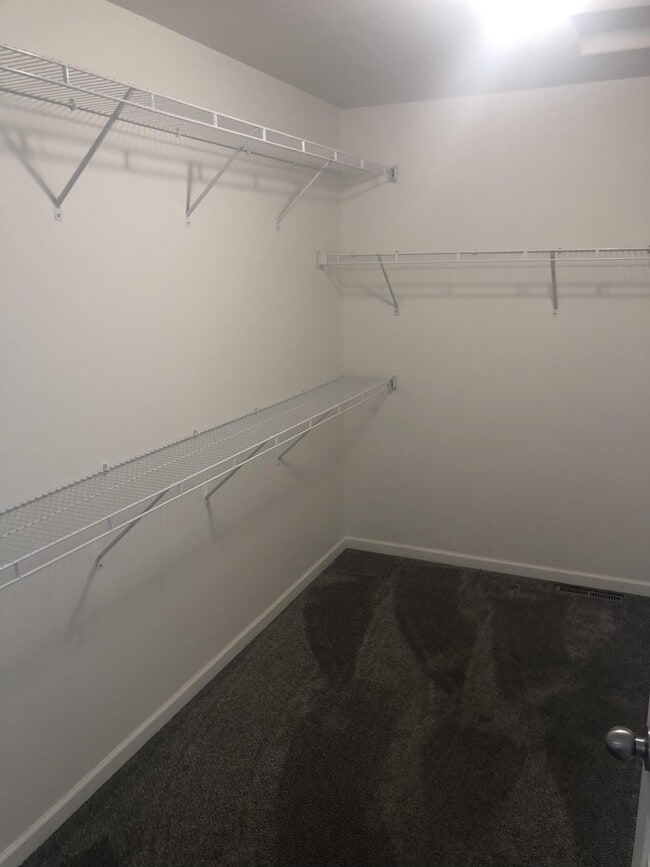 Building Photo - 5884 36th St S