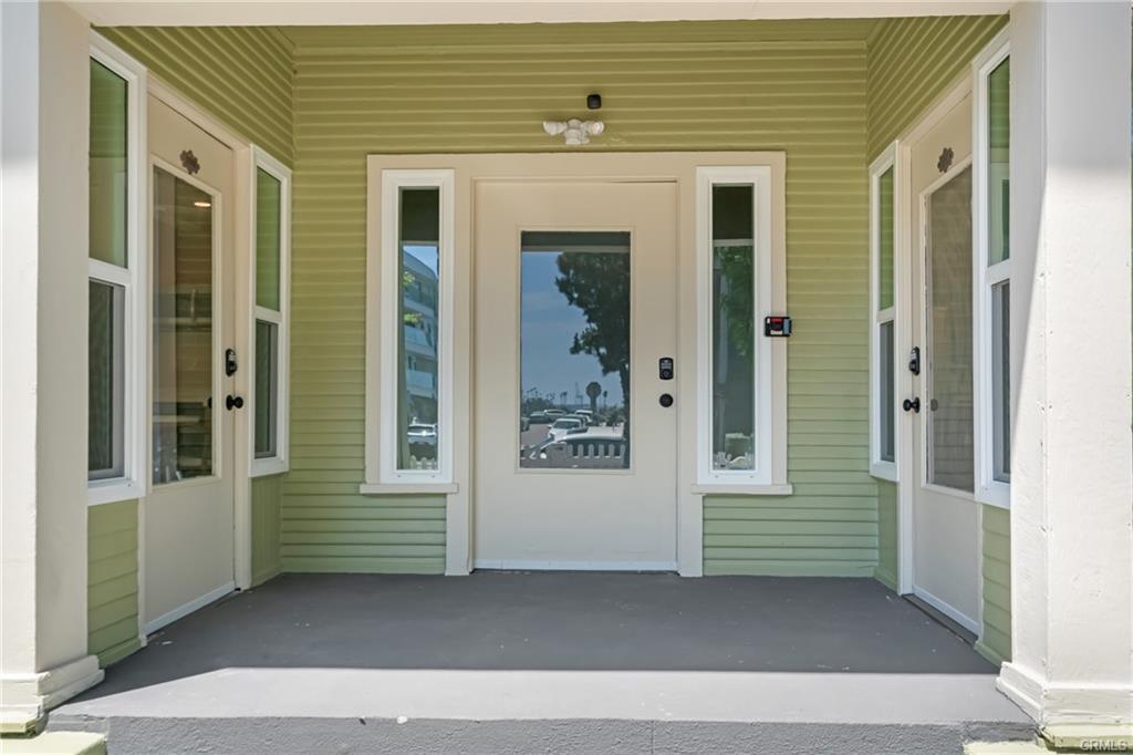 Building Photo - 1123 E Ocean Blvd