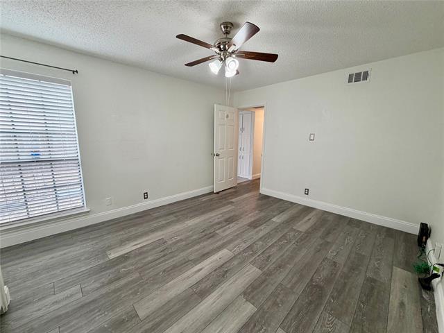 Building Photo - 6505 Hickock Dr