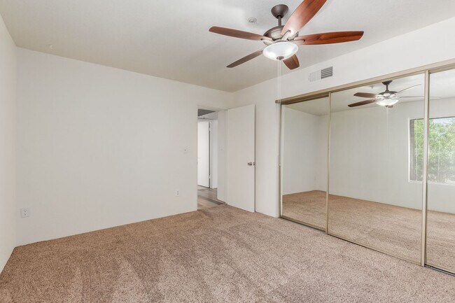 Building Photo - New Rental Listing in Scottsdale Springs C...