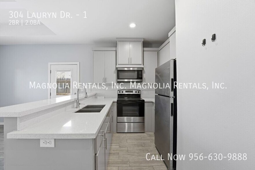 Building Photo - 304 Lauryn Dr