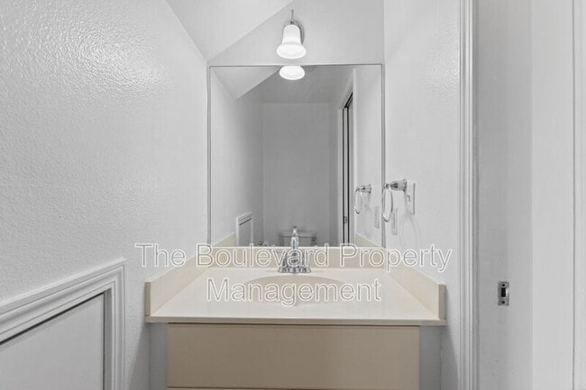 Building Photo - 92-7139 Elele St