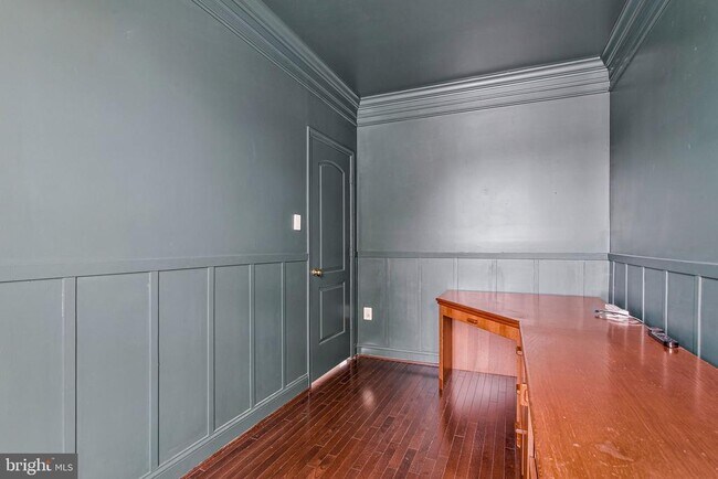 Building Photo - 703 Skippers Ln