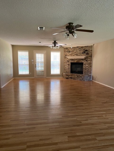 Building Photo - 5105 Woodgate Dr
