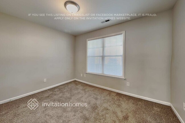Building Photo - 101 Blackthorne Ct