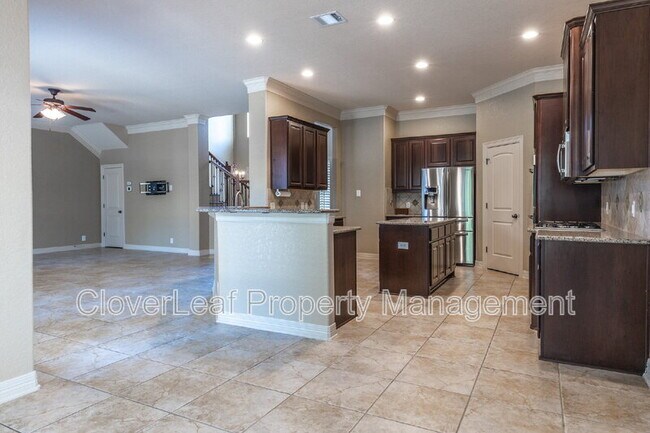 Building Photo - 1231 Via Belcanto