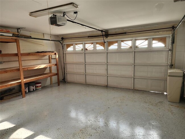 Building Photo - 18303 Big Pond Way