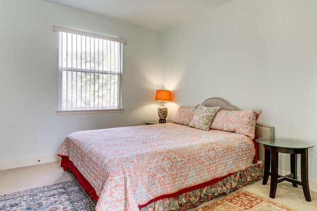 Building Photo - 158 Sierra Pl