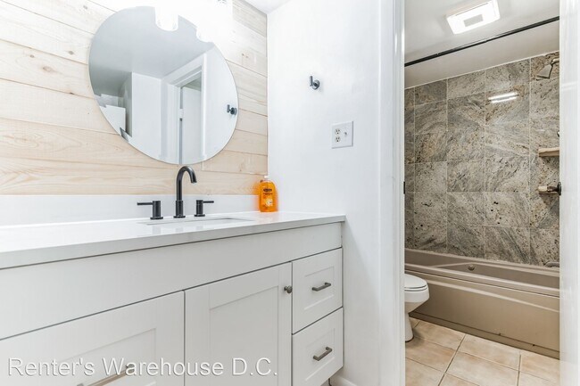 Building Photo - 1 br, 1 bath House - 5808 Royal Ridge Dr U...