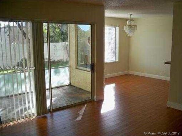 Building Photo - 937 Coral Club Dr
