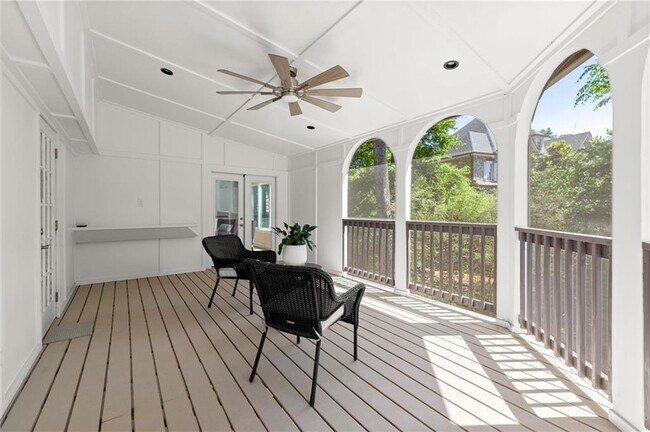 Building Photo - 459 Atlanta Country Club Dr