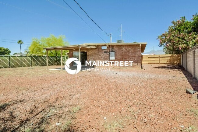 Building Photo - 3 Bedroom Pet-Friendly Home in Tucson, AZ ...
