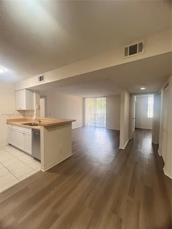 Building Photo - 4035 W McNab Rd